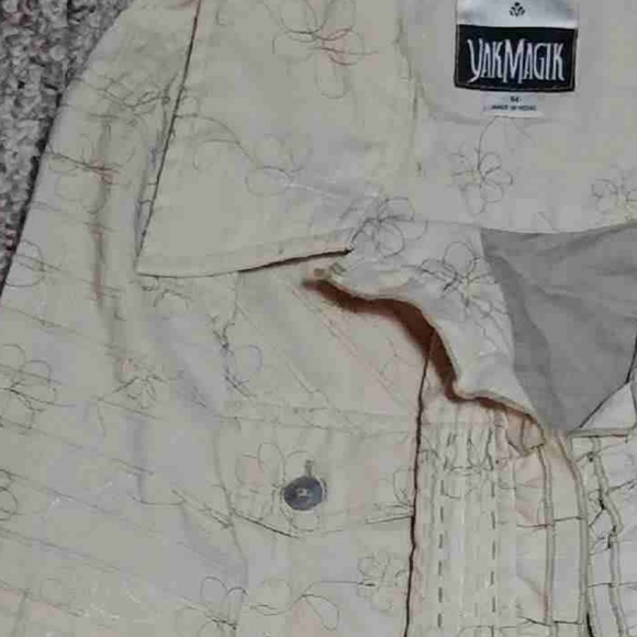 Yak Magik embroidered cotton jacket - Picture 10 of 10